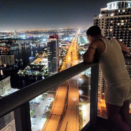 Nacktes geleaktes OnlyFans-Foto von Nico Minag