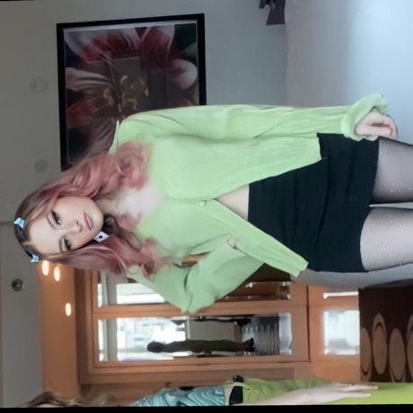 Naken lekkede OnlyFans-bilde av Naur