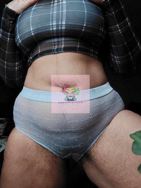 Naughtynoor OnlyFansリークヌード写真