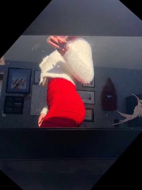 Nacktes geleaktes OnlyFans-Foto von Charlotte Aria