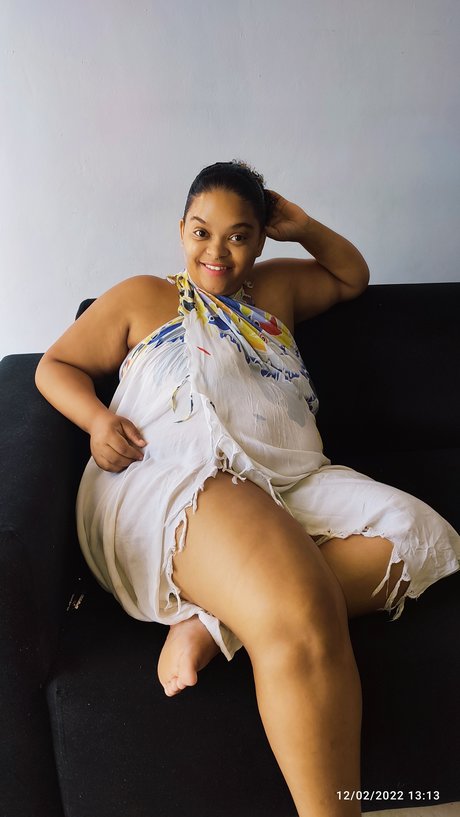 Naken lekkede OnlyFans-bilde av Longtonguegoddess