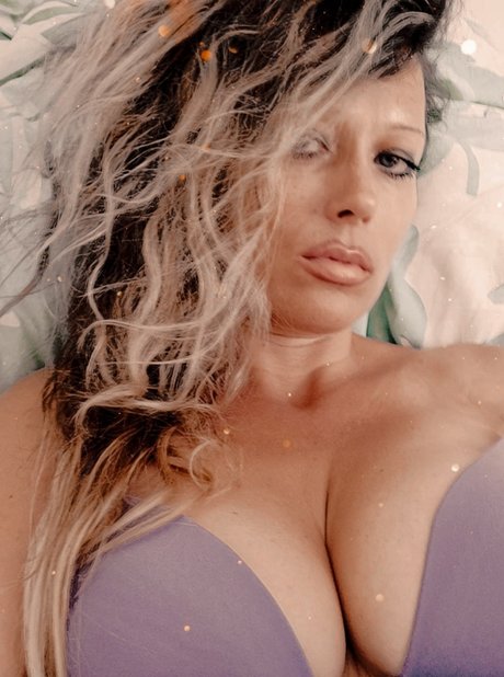 Juliaglance OnlyFans泄露裸照