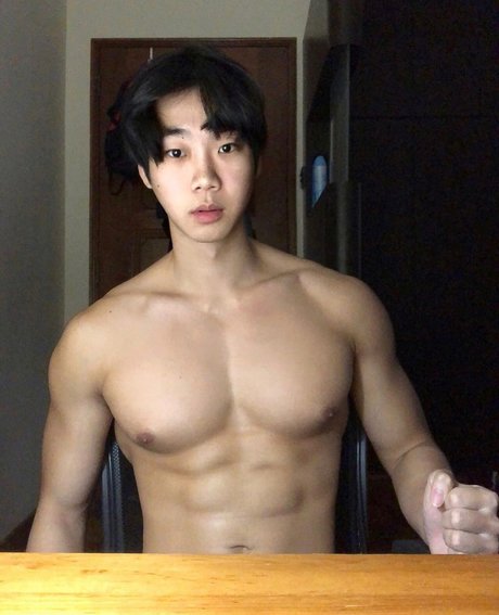 Nahá fotka uniklých OnlyFans od Walter