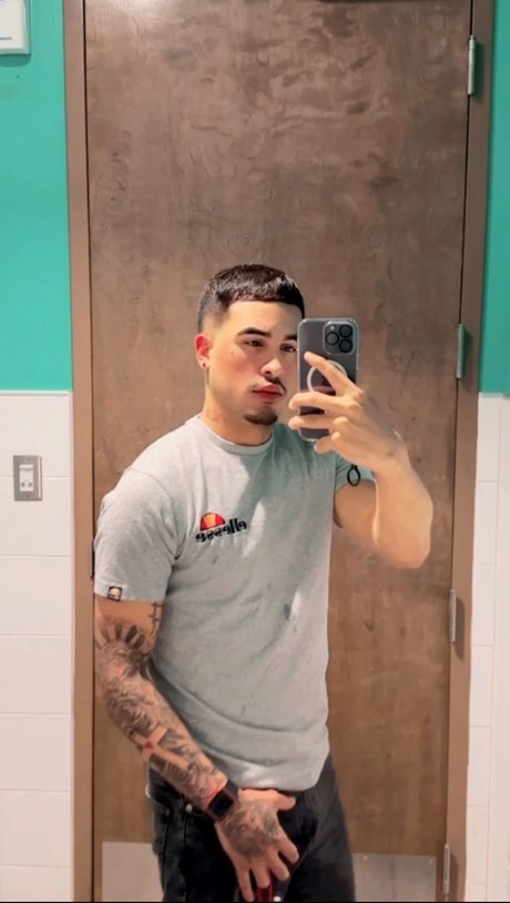 Foto di nudo di fuga di OnlyFans di  Braillll 