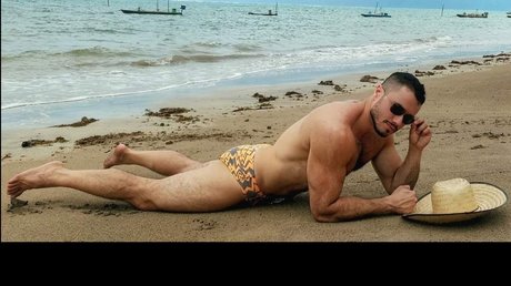 Foto di nudo di fuga di OnlyFans di Junior F