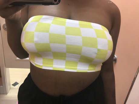 OnlyFans-model Doggebaby