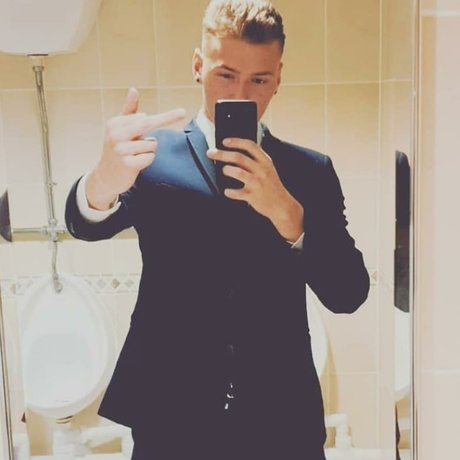 Foto di nudo di fuga di OnlyFans di Sb  Top 6 