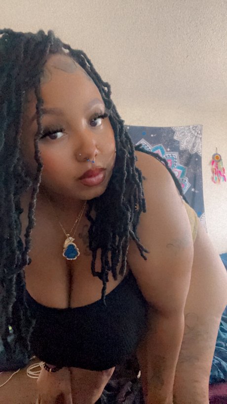 OnlyFans-model Realbeautifulllay