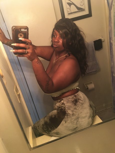 Renee Giorgio naked leaks OnlyFans pic