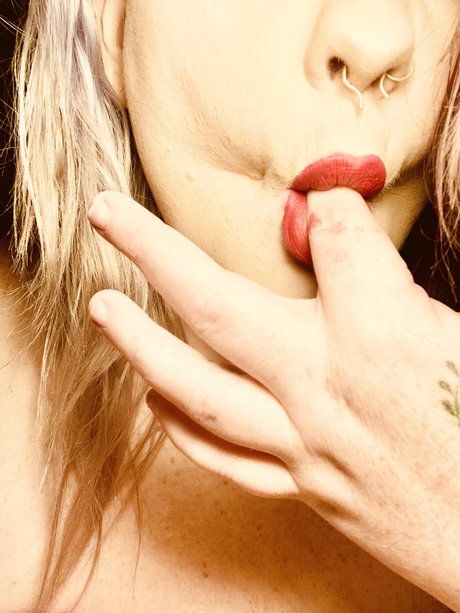 Kinnidy naked leaks OnlyFans pic