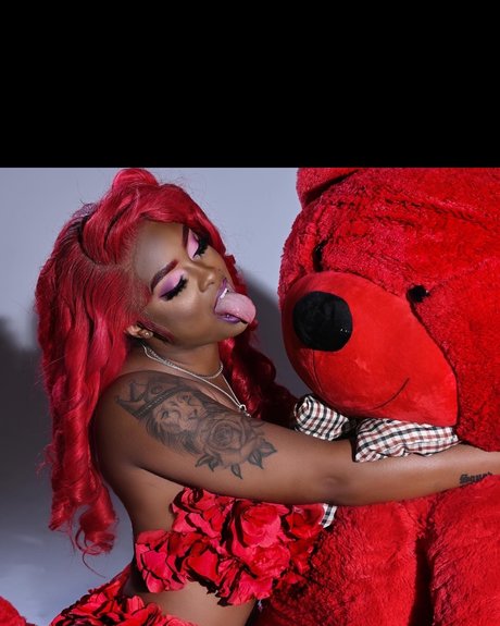 OnlyFans-model Maya B