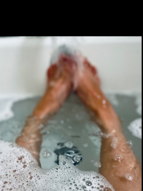 Naakte gelekte OnlyFans-foto van Cheyenne