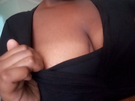 Обнаженная фотография утечки OnlyFans от Chocahontas