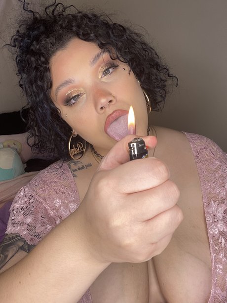 Alasti lekkinud OnlyFans-i pilt 