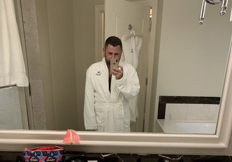 Nahá fotka uniklých OnlyFans od Anthony