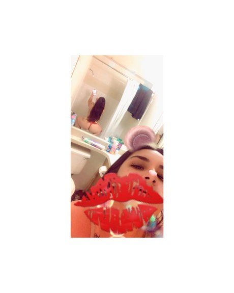 OnlyFans-model U65415949