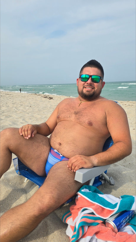 Foto di nudo di fuga di OnlyFans di Nestor Martinez