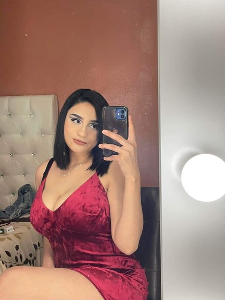 Обнаженная фотография утечки OnlyFans от Jazmin Vzquez