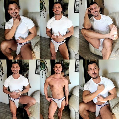 Nahá fotka uniklých OnlyFans od Eric Martinez