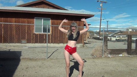 Naken lekkede OnlyFans-bilde av Sally Mullins Funny