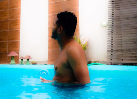 Обнаженная фотография утечки OnlyFans от Tiktokboy  