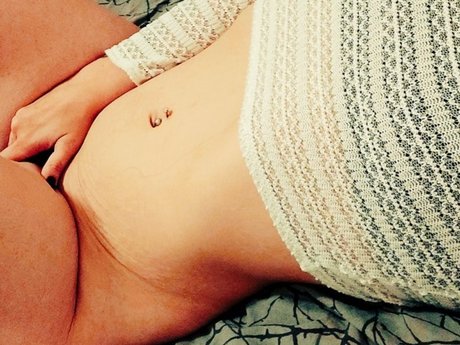 Nacktes geleaktes OnlyFans-Foto von Karah