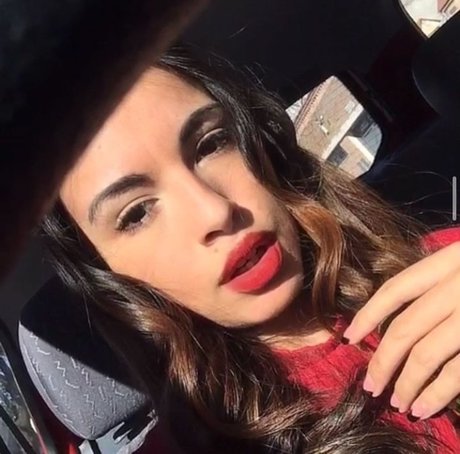 Naken lekkede OnlyFans-bilde av Mbar Nataly