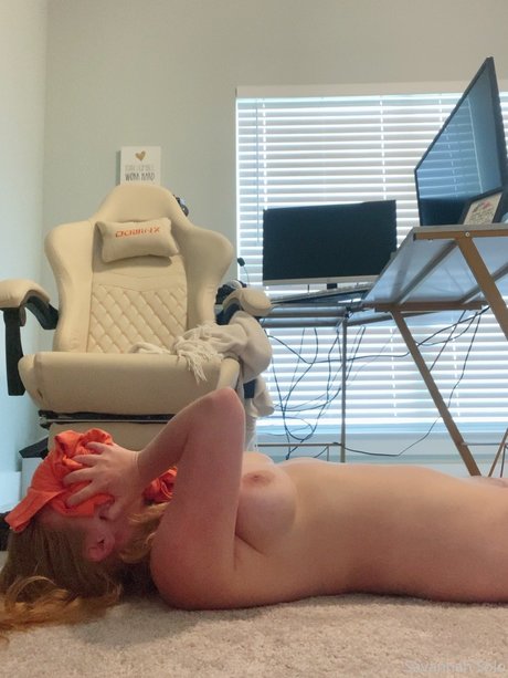 Savannah Solo OnlyFansリークヌード写真