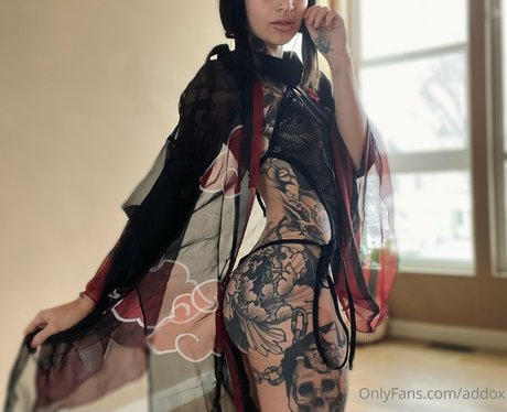 Foto di nudo di fuga di OnlyFans di Addox