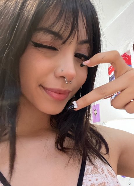 OnlyFans-model D00mlee