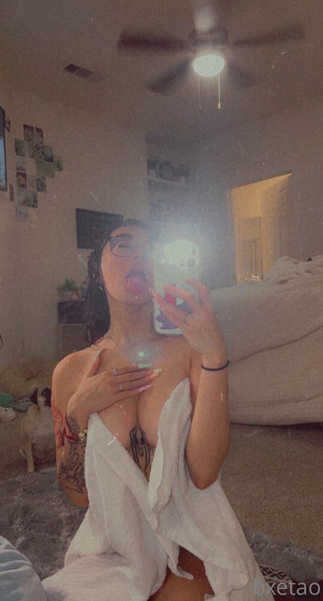 Alasti lekkinud OnlyFans-i pilt Jxcryn