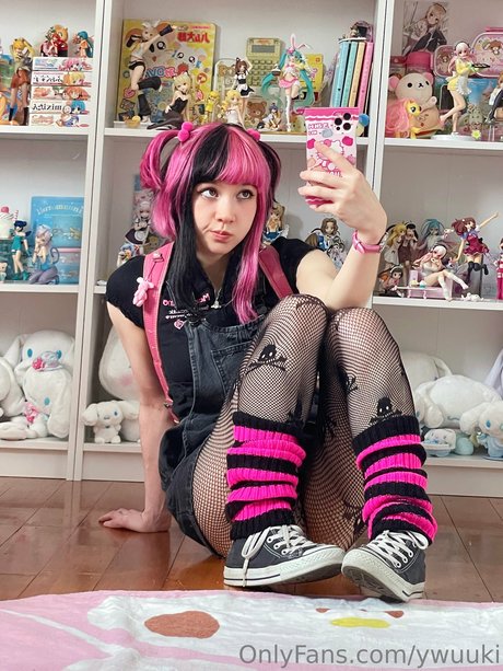 Nahá fotka uniklých OnlyFans od Yyuki