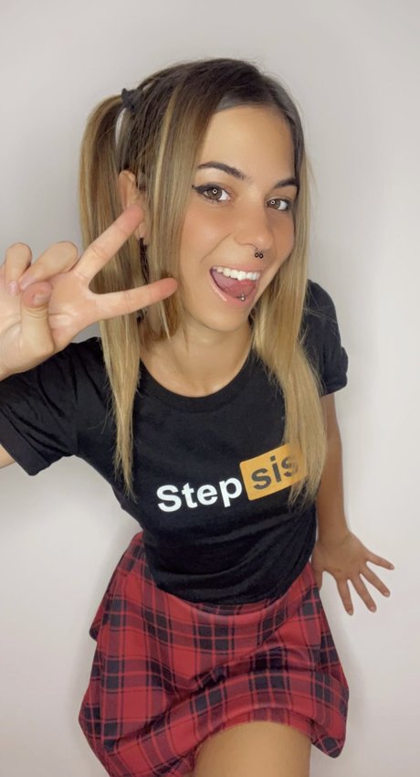 OnlyFans-model Habibi12