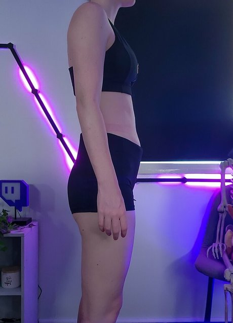 Nahá fotka uniklých OnlyFans od Deadlykittens Kofi