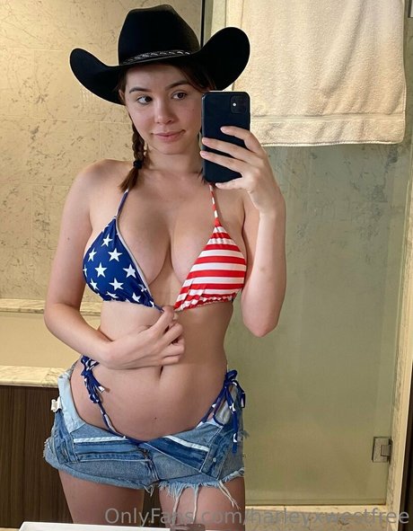 Naken lekkede OnlyFans-bilde av Harleyxwestfree