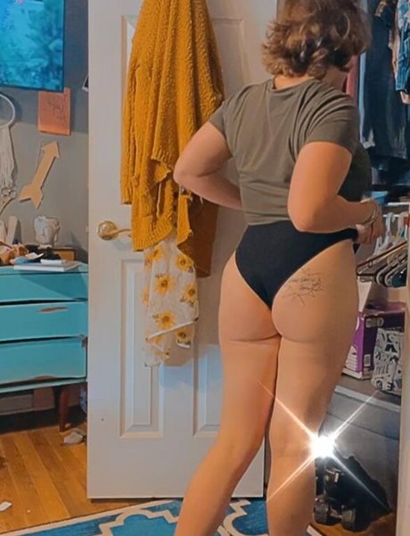 Foto desnuda filtrada de OnlyFans de Shwayze Babes