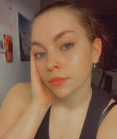 Anna Mungenast naked leaks OnlyFans pic