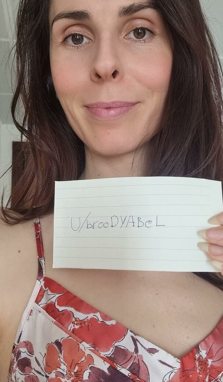 Foto di nudo di fuga di OnlyFans di Bambi Hou