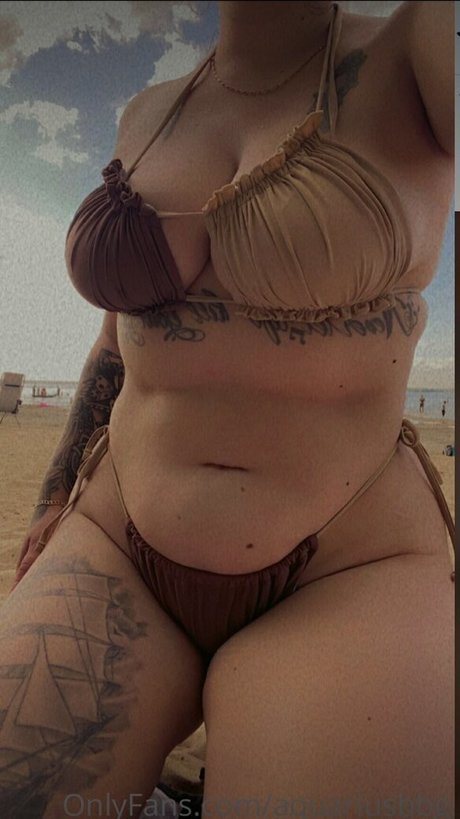 Alasti lekkinud OnlyFans-i pilt Aquariusbbg