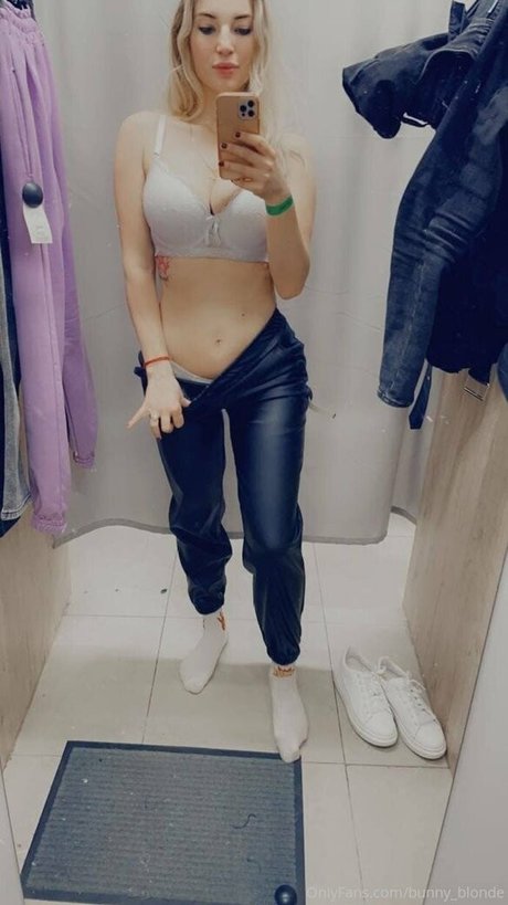 OnlyFans-model Bunnyblondee