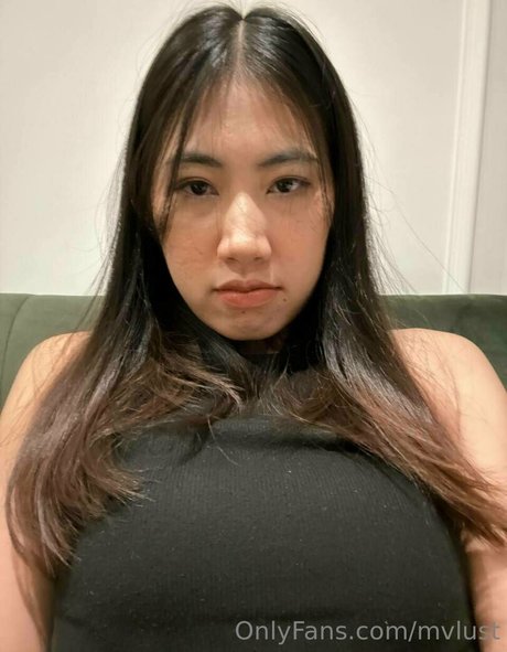 Foto di nudo di fuga di OnlyFans di Mvlust