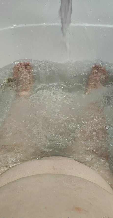 Nacktes geleaktes OnlyFans-Foto von Juicybootybbw