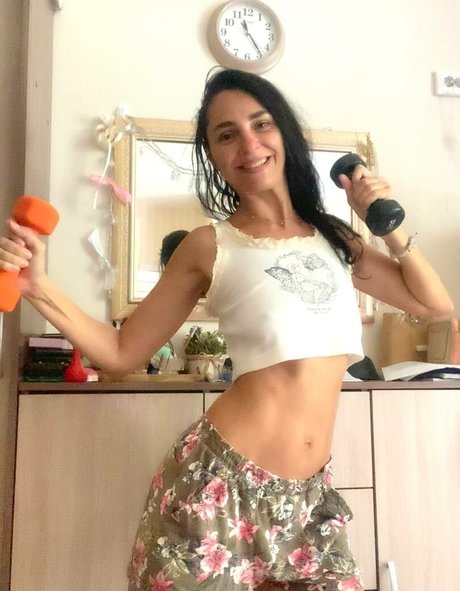 Alasti lekkinud OnlyFans-i pilt Yladoyla