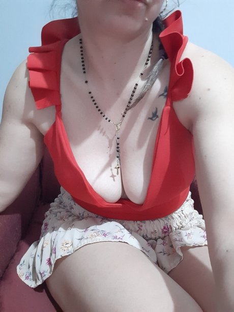 Alasti lekkinud OnlyFans-i pilt Elena