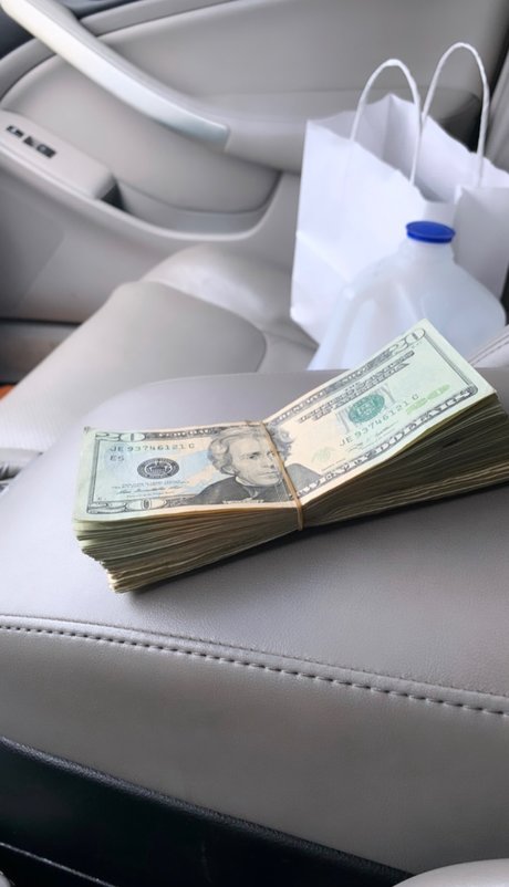 Naken lekkede OnlyFans-bilde av 