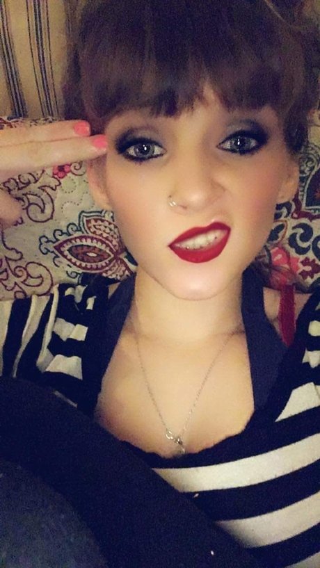 Foto di nudo di fuga di OnlyFans di Ginger