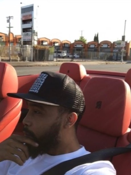 OnlyFans-model Sinatra