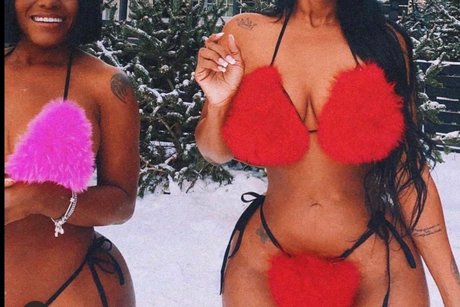 Naken läckt OnlyFans-bild av Bad Gal Trinidadd 