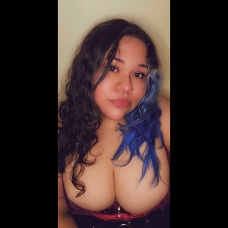 Naken lekkede OnlyFans-bilde av 