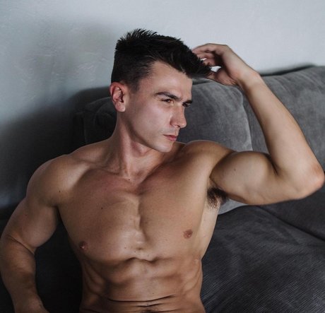 Naken lekkede OnlyFans-bilde av Mrdeepvoice